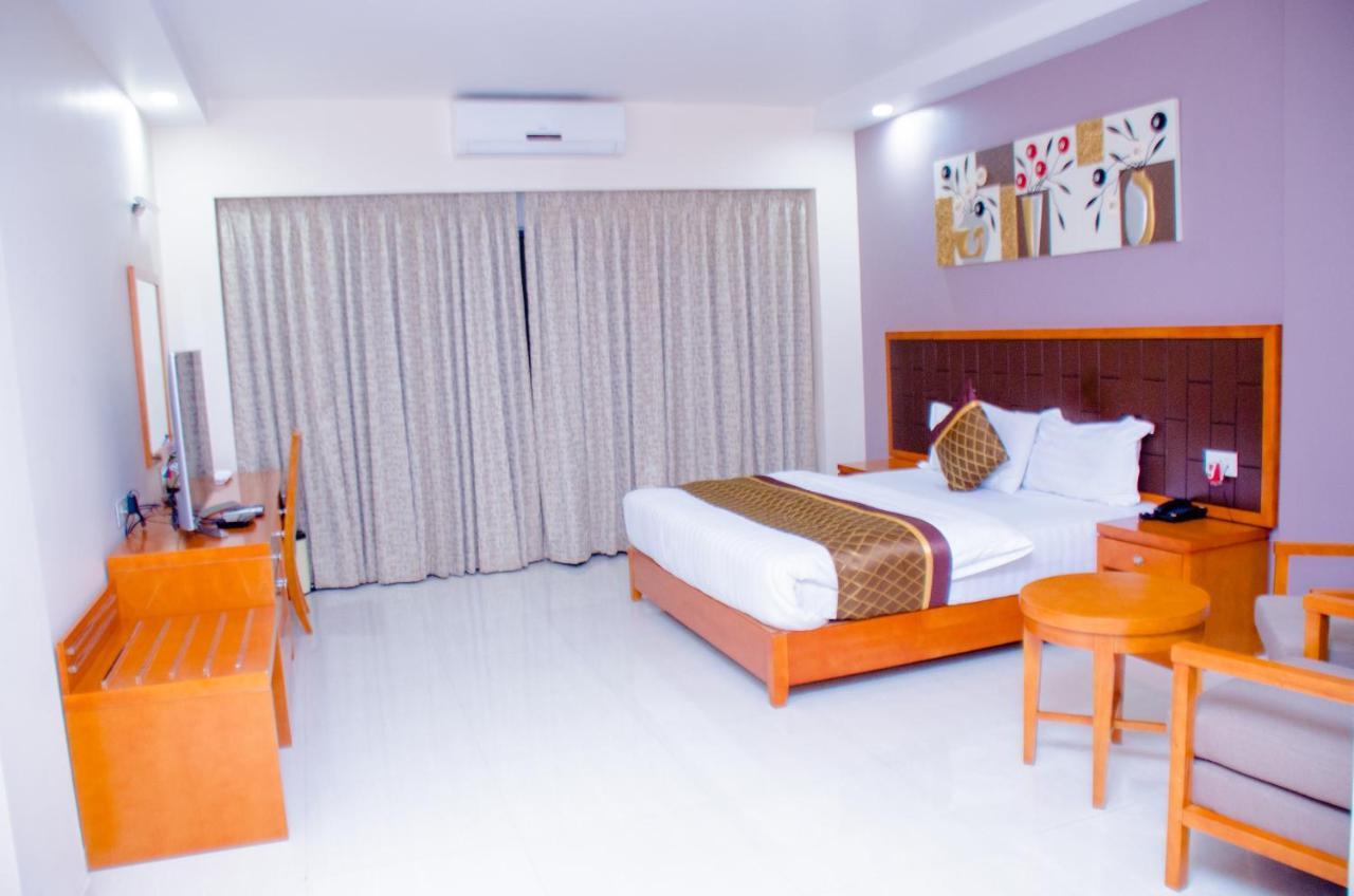 Hotel Platinum Kinshasa Eksteriør billede