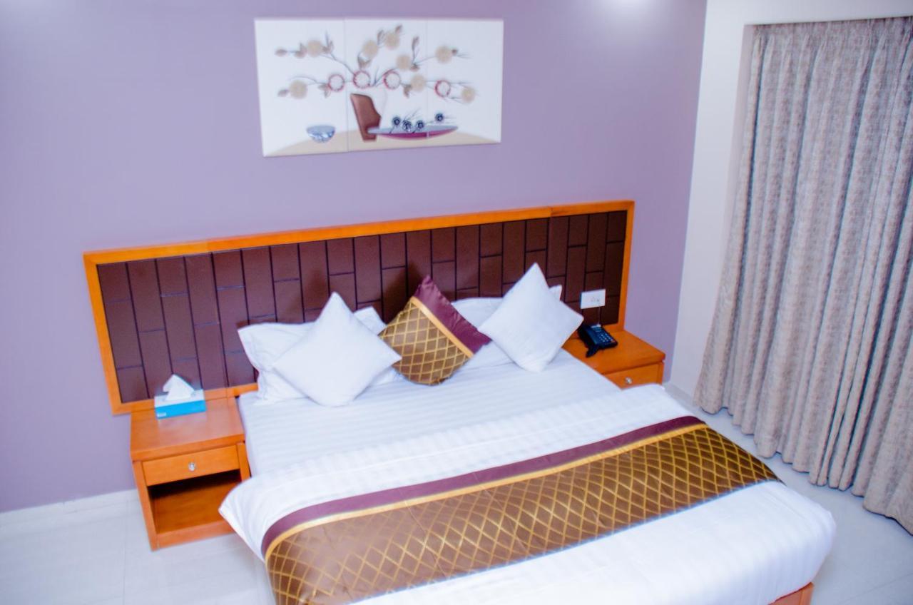 Hotel Platinum Kinshasa Eksteriør billede